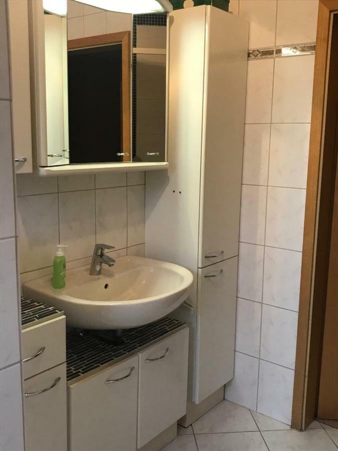 Messe Cgn/Dus Grossraeumige Wohnung In Guter Verkehrslage Leverkusen Buitenkant foto